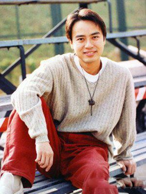 李克勤生活照,窥见歌手的平凡日常